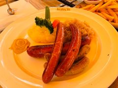 -LENBACH兰巴赫西餐啤酒坊(大连东港店)