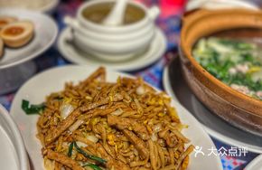 Home-style Fried Rice Noodles