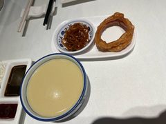 豆汁配焦圈-北平楼·烤鸭·北京菜(牡丹园店)