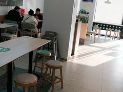 大堂-老乡鸡(潘集世瑞大厦店)