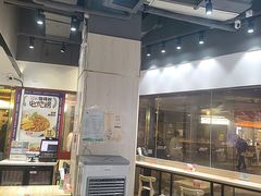 -魔都三兄弟酸辣粉·蘸卤炸串(虹桥万科店)
