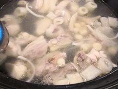 -东椰·海南椰子鸡火锅(朝阳门店)