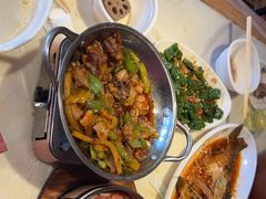 -老街烧烤大排档·地道湖北菜·龙虾馆(汉口火车站店)