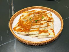 老北京红糖麻酱饼-秀儿四九城·新京菜(亚运村鸟巢店)