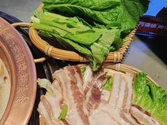 -阿婆情腊排骨火锅·野生菌季(古城旗舰店)