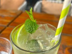 -Brut Eatery Wine Bar & Restaurant (建国东路店)