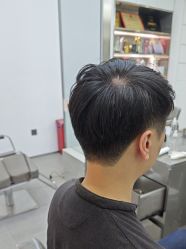 -首脑美发沙龙