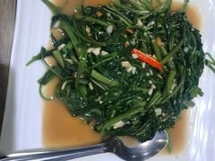 -The Dishes Seafood & Restaurant