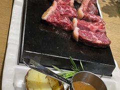 石烧澳洲M4和牛肉盖排-Mezomd曼索蒂西班牙餐厅(广粤店)