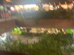 -瑞虹新天地月亮湾