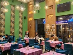 -香巴拉云南餐厅(华莱坞店)