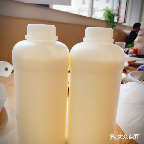 THE MILL纯粹咖啡面包战斧牛排