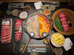 -三出山火锅(南京万象天地店)
