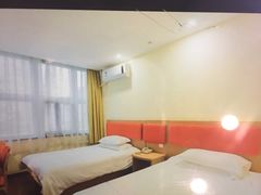 -如家酒店(上海陆家嘴东方明珠浦东大道地铁站店)