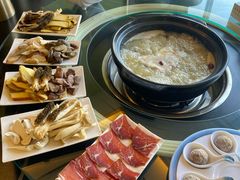 -野菌皇海景野生菌火锅(滨海大道店)