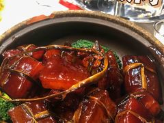 稻香东坡肉-遇花缘·点心·中西融合菜(美吉特广场店)