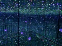 -上海梵高星空艺术馆(南京路旗舰店)