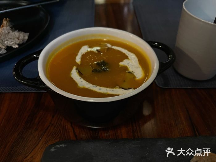 Ponte 意大利餐厅松露南瓜汤图片