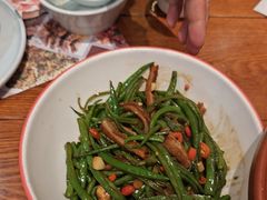 -黄泥岗·地道湖北菜(奥特莱斯店)