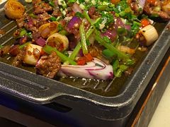 葱椒爆牛肉-绿茶餐厅(光谷世界城步行街店)