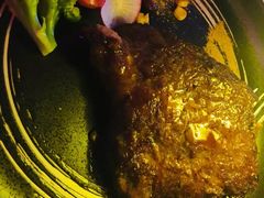 -樱花里音乐餐吧·牛扒椰子鸡(东圃店)
