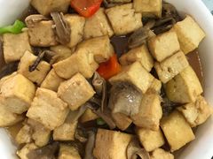 -天天向上素食餐厅(五台山店)