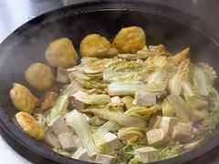 特色鱼锅-粘豆包柴火铁锅炖