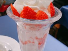 草莓甜品-不二家(数寄屋橋店)