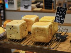 -沁屋面包店(人民东路店)