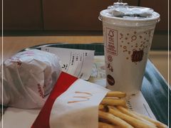 -麦当劳(军博店)