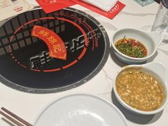 餐具摆设-鲜锦记潮汕牛肉火锅(月坛店)