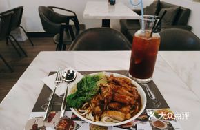 Chicken Cutlet Rice Noodles