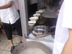 -甘记肥肠粉(马鞍北路店)