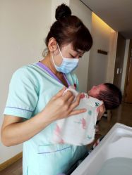 -爱陪伴一对一月子中心(融侨店)