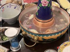 -毛辣果·贵州红酸汤牛肉火锅(西单店)