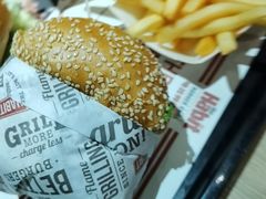 -The Habit Burger Grill 哈比特汉堡(复兴soho店)