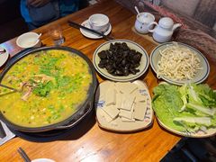 -栾味之香栾川本地菜(半山小巷店)