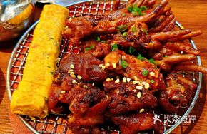Pork Trotter and Chicken Claw Combo