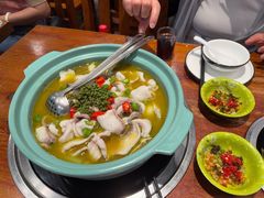 -重庆鸡公煲·青锅花椒鱼(牡丹江路店)