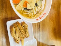 -龙华寺