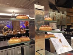面包甜点陈列柜-圣丰索菲特·2 On 988 Café 自助餐厅
