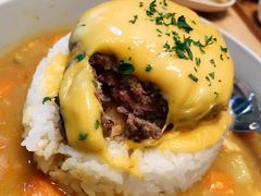 芝士牛肉汉堡咖喱饭-红小满休闲餐厅(十全街店)