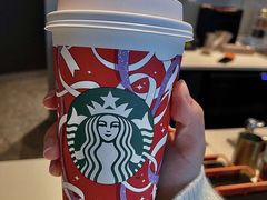 红丝绒雪酪茶拿铁-星巴克(汾阳路店)