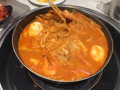 -三清洞摩西韩式年糕火锅(威高广场店)
