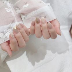 -悦指间美甲美睫