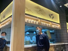 -馋三尺蟹粉小笼(人民广场店)