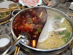 -肖肖酸萝卜鱼火锅(总店)