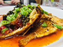 干烧耗儿鱼-洪霞餐馆