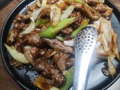葱爆羊肉-老奉天马家烧麦(三台子店)