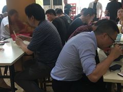 等位区-小龙大肉面馆